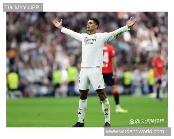 足球明星因驼背问题遭遇挑战 力克困难重回巅峰展现不屈精神