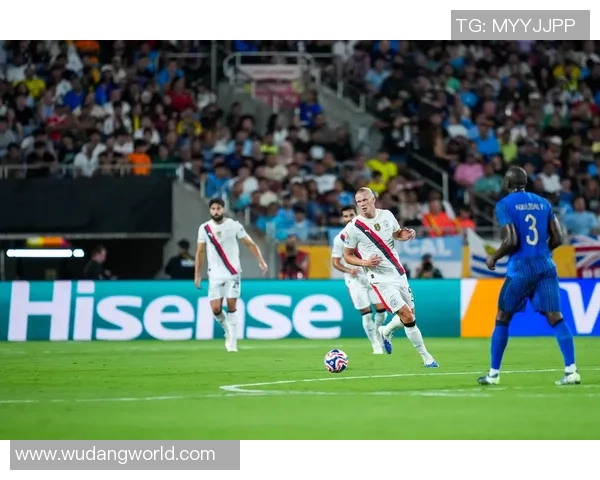 足球明星手机壁纸精选 各大球星风采尽收眼底 让你的屏幕充满激情与活力