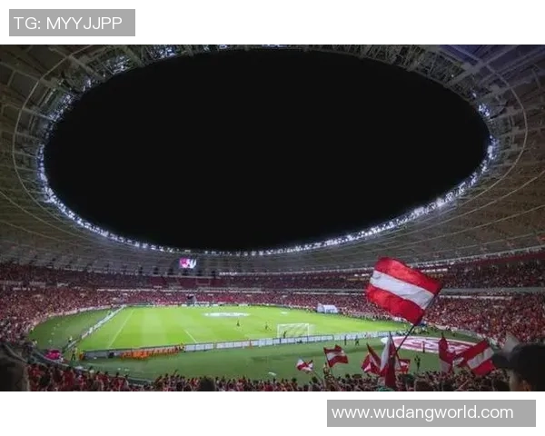 足球杯赛场上的传奇球星与荣耀时刻:探索世界足坛最闪耀的冠军故事 足球杯赛场上的传奇球星与荣耀时刻:探索世界足坛最闪耀的冠军故事