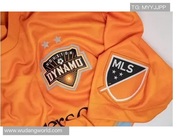 足球球星床单被套四件套套装 潮流个性设计带来舒适体验与运动风尚 足球球星床单被套四件套套装 潮流个性设计带来舒适体验与运动风尚